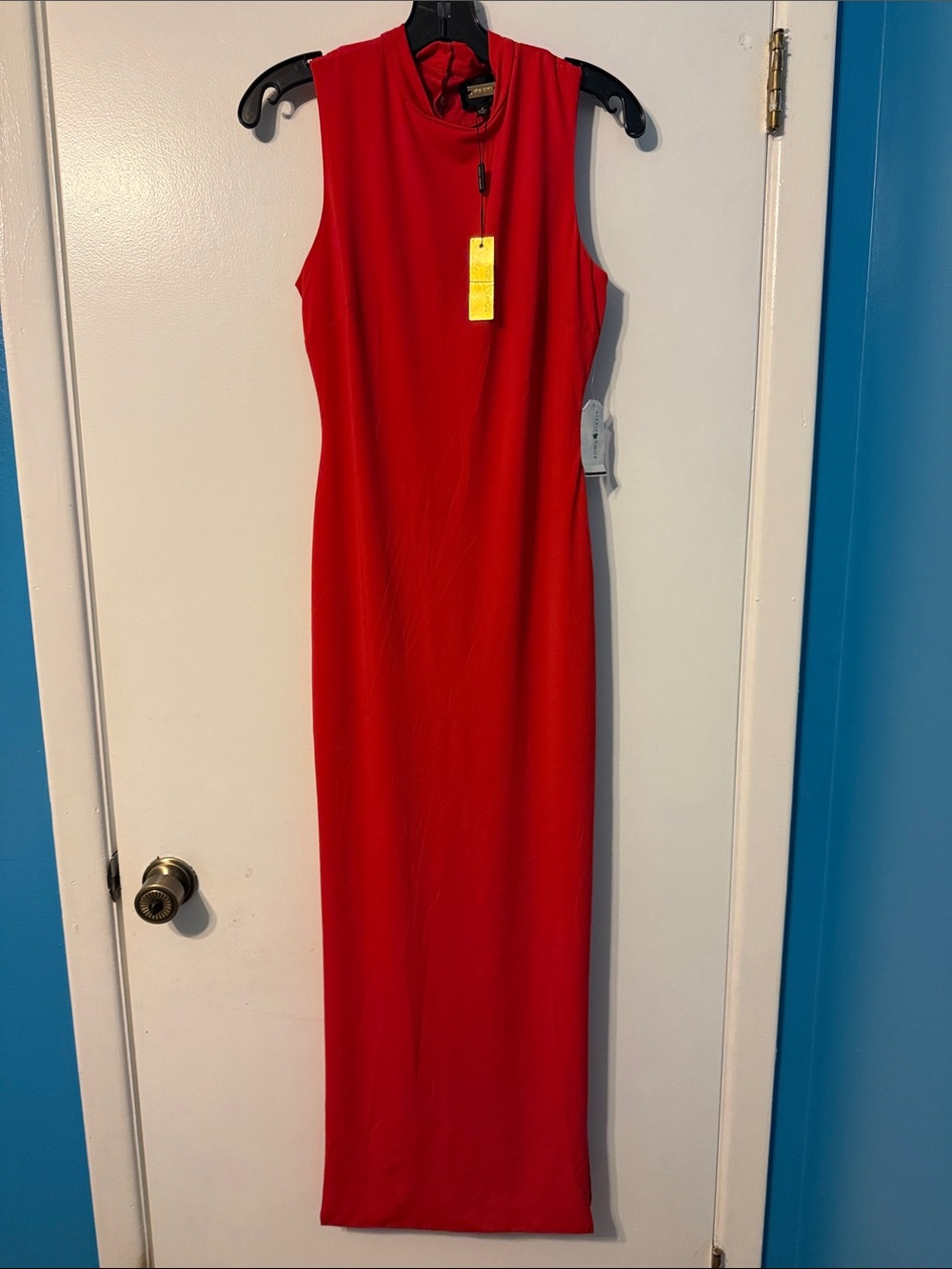 Alexia Admor Red Sleeveless Maxi Dress